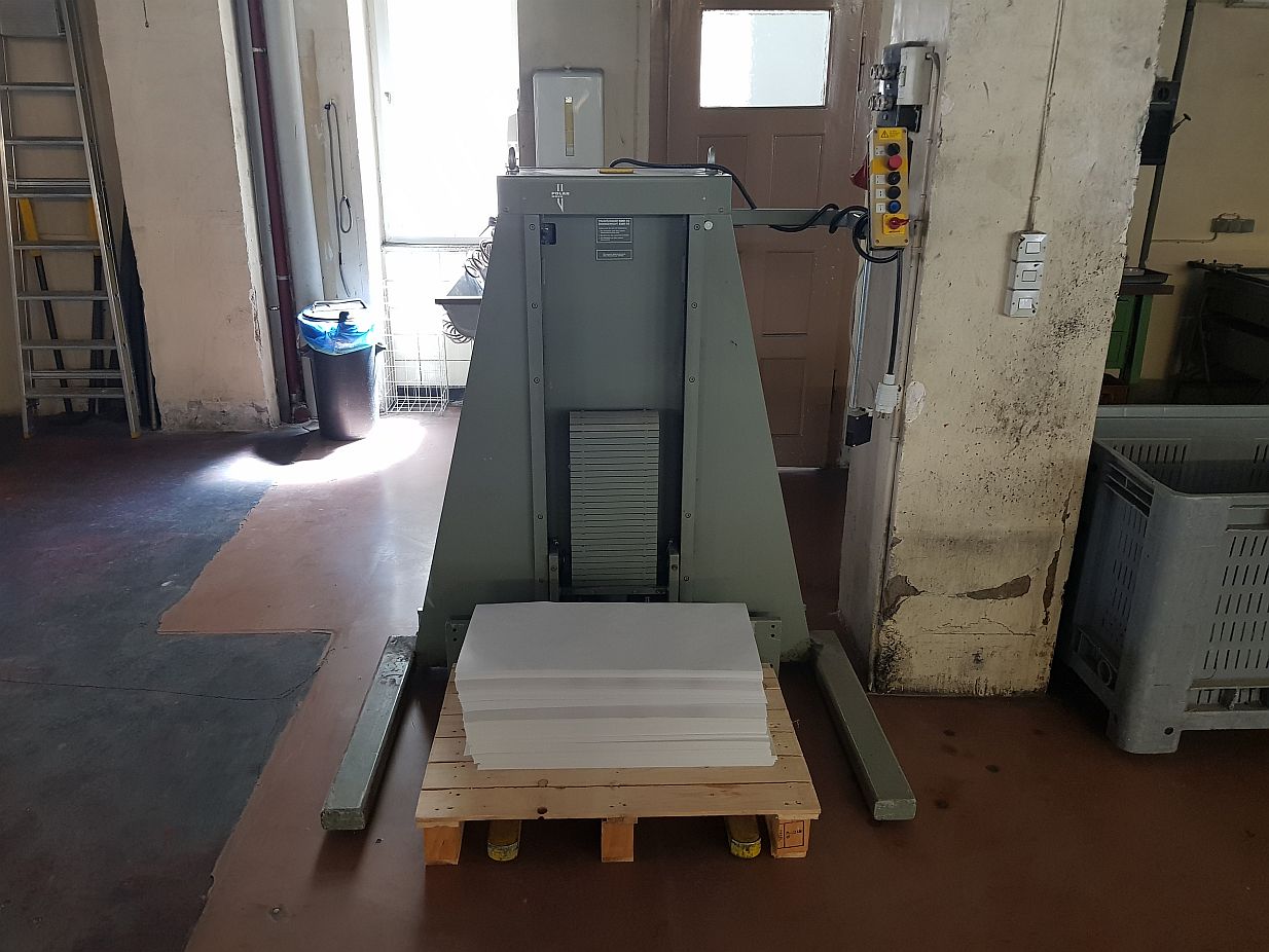 Polar L-600-G3 Pile elevator/unloaders Used Machinery for sale