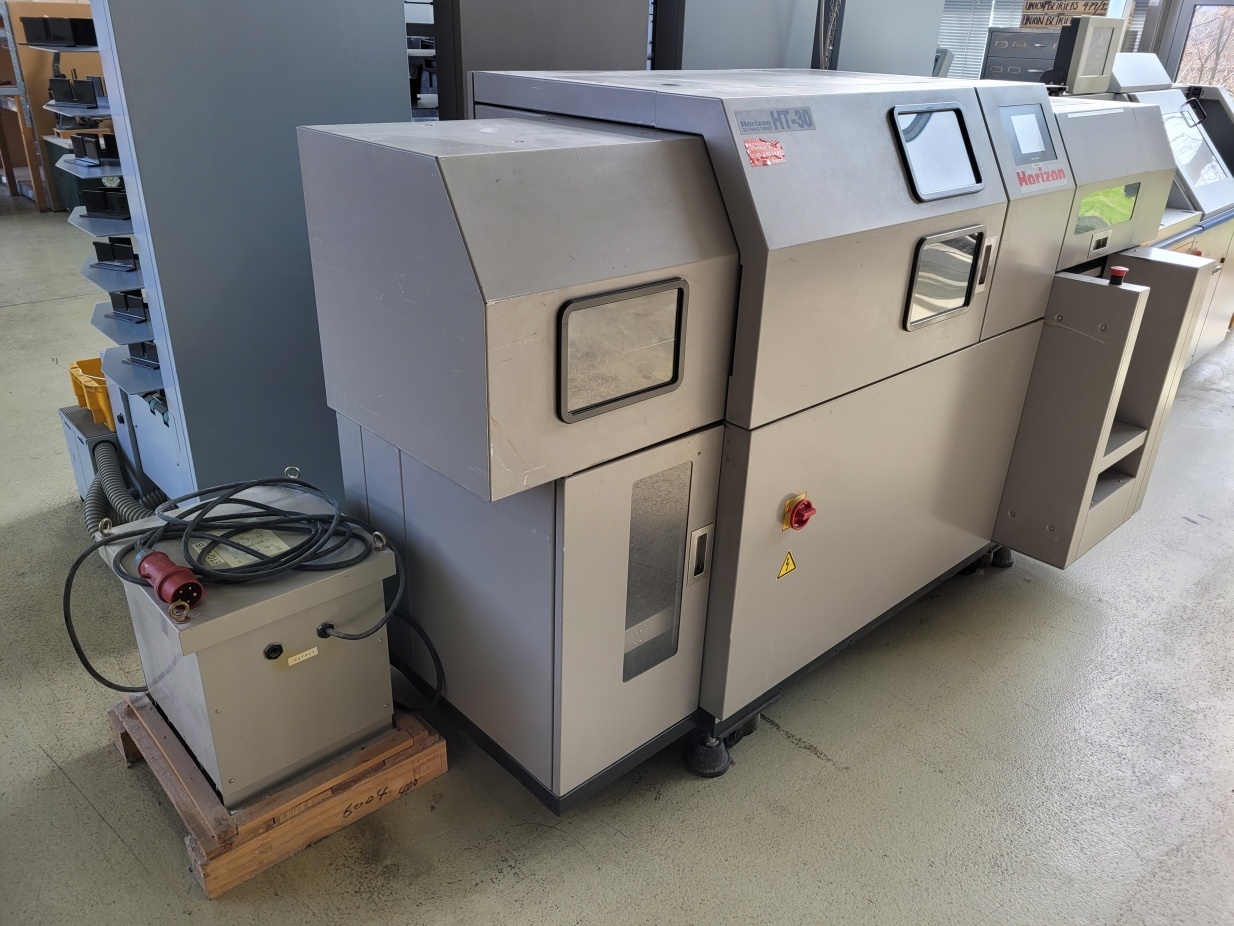 Horizon HT-30 Three Knife Trimmer Used Machinery for sale